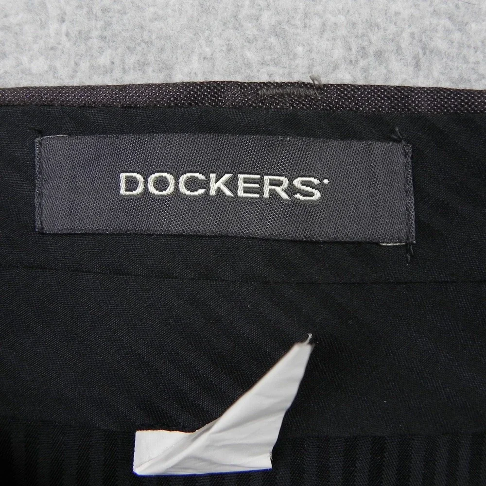 Dockers Mens Dress Pants 44W 30L Dark Brown Flat Front SRDK02 Polyester Rayon